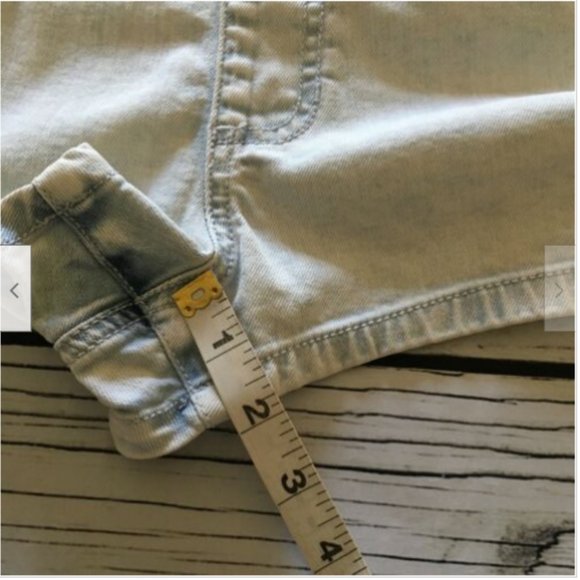 Bullhead Denim Co. Overall Shorts Womens Light Wash Faded Pockets - Picture 8 of 8